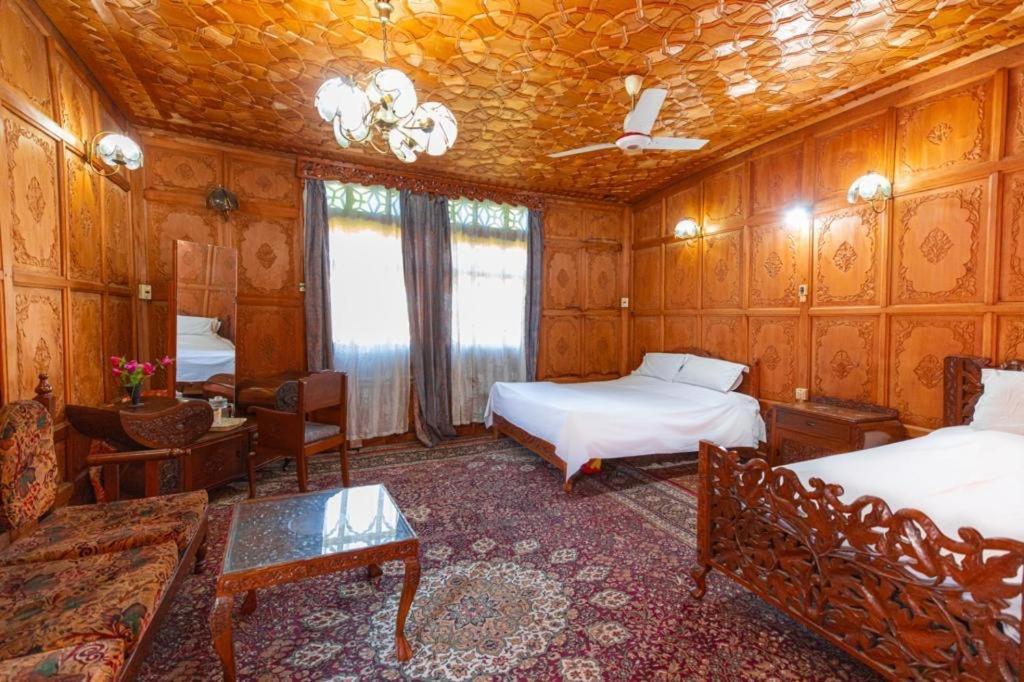 The Heritage Safina Group Of Houseboats Srīnagar Zewnętrze zdjęcie
